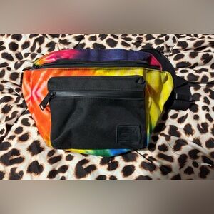 ❤️Herschel Tie-dye Fanny Pack💙